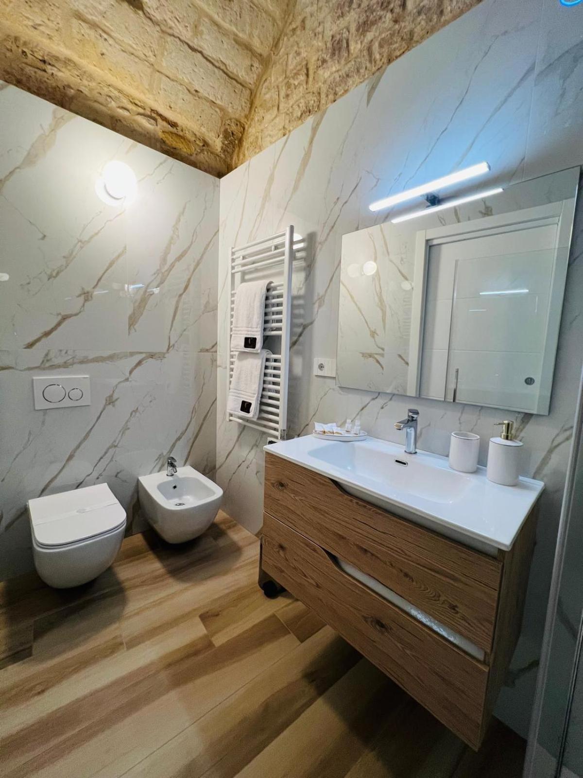 Carola Luxury Room Bari Eksteriør bilde